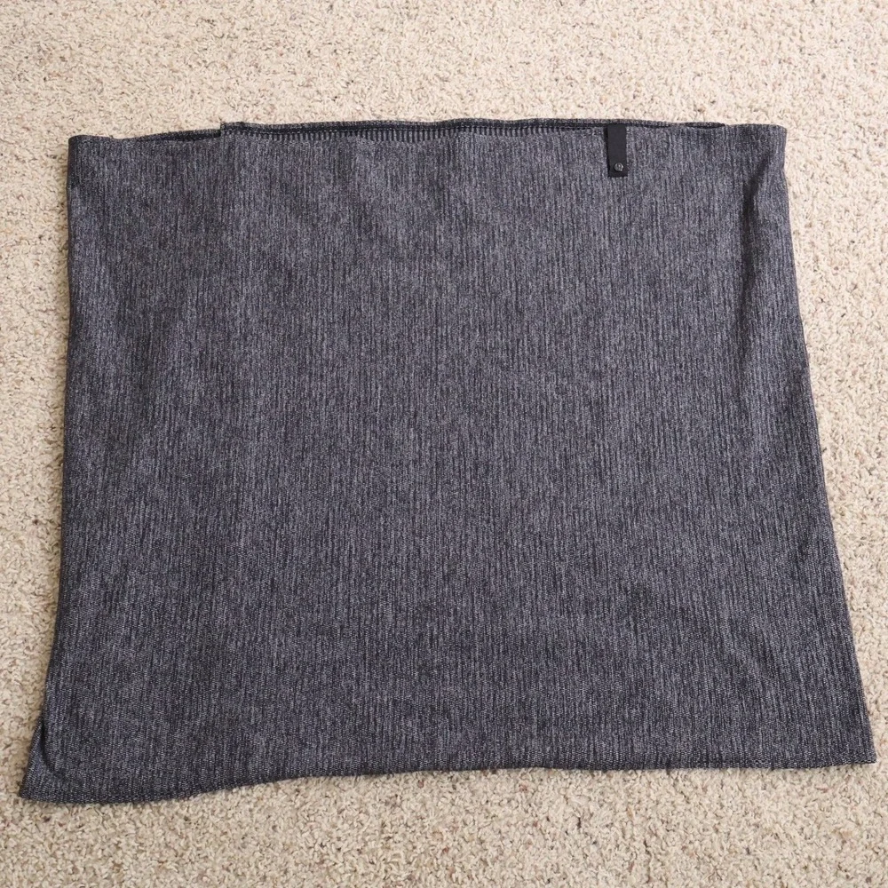 Lululemon Vinyasa Scarf Gray Striped Snap Button Infinity Scarf Indie Sleaze 00s